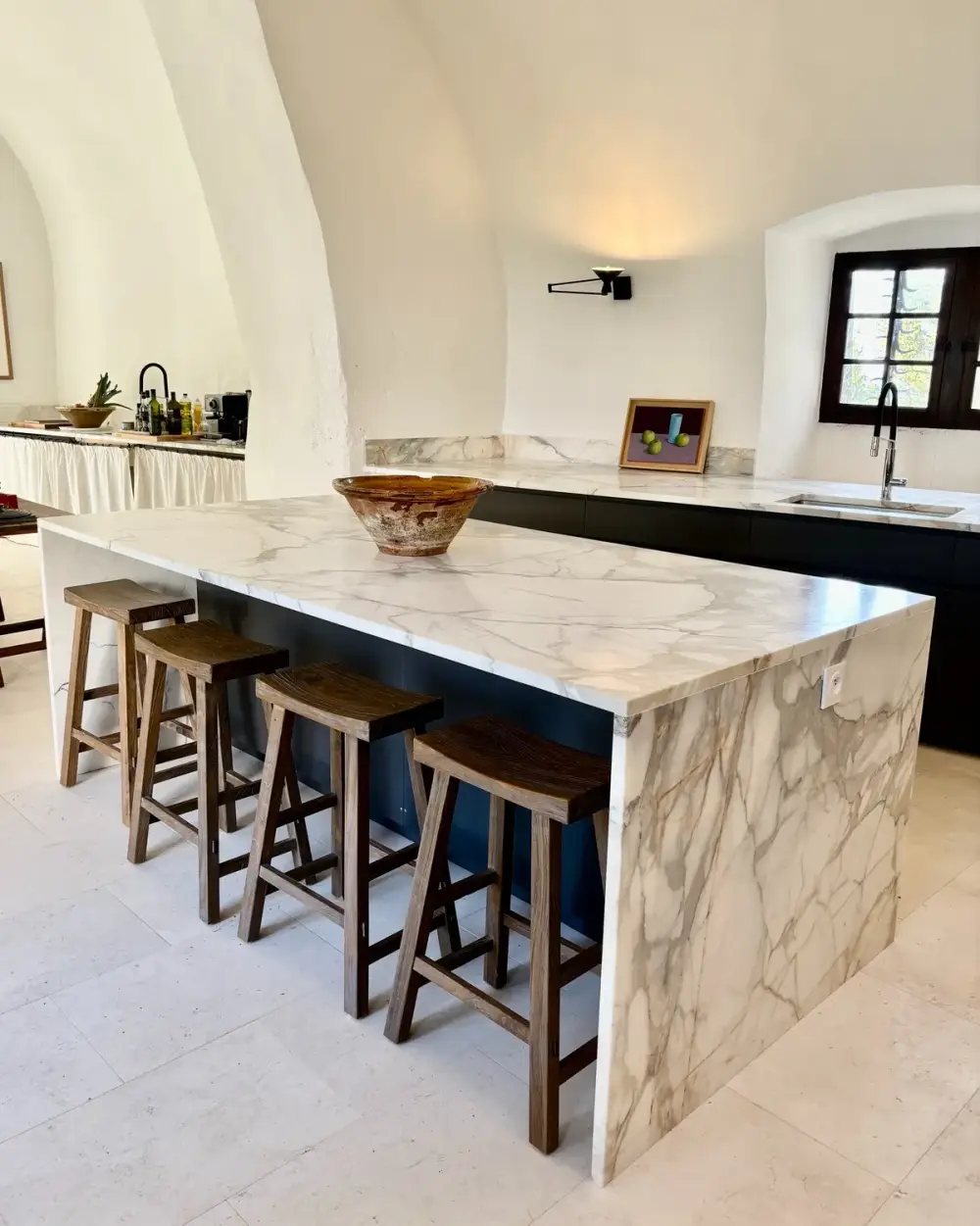 cuisine-en-marbre-blanc-calacatta (5)