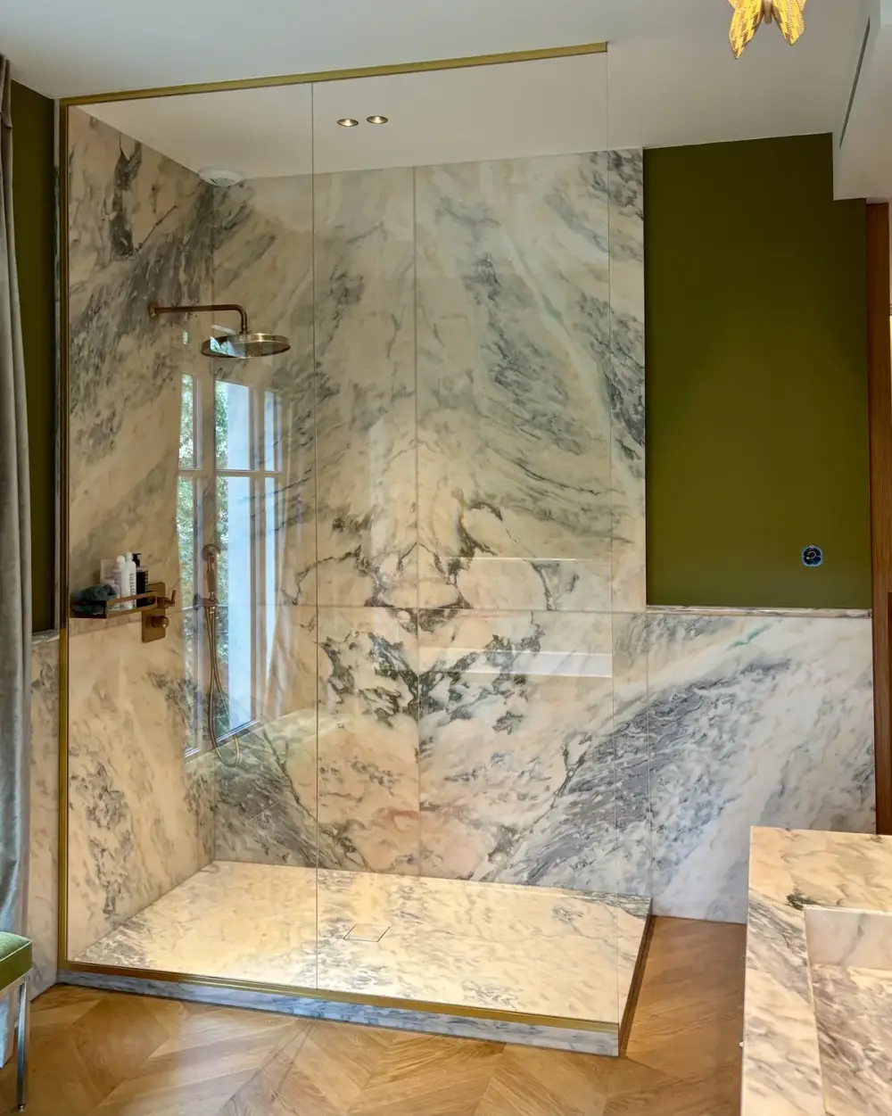 salle-de-bain-en-marbre-rose-du-portugal (4)